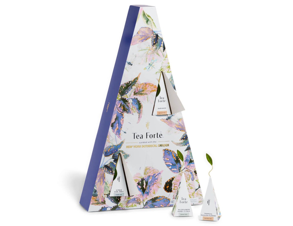 紅茶や緑茶、ハーブティーのアドベントカレンダー(開いた扉)