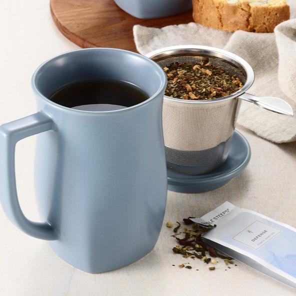 おしゃれな茶漉し付きティーカップ(マグ)でティータイム